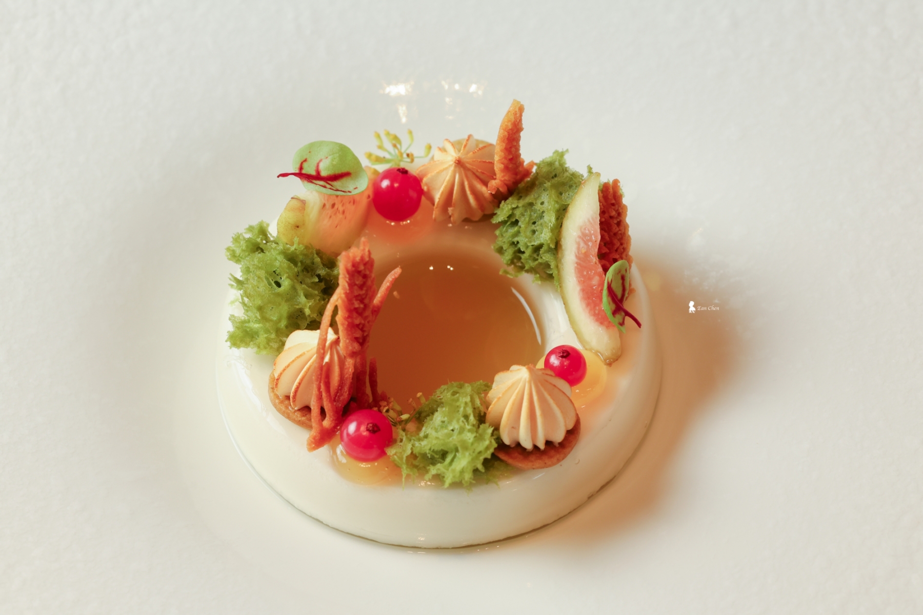 巴黎廳 1930 x 高山英紀｜在詩意光影中，品嚐盛夏的清新與奢華