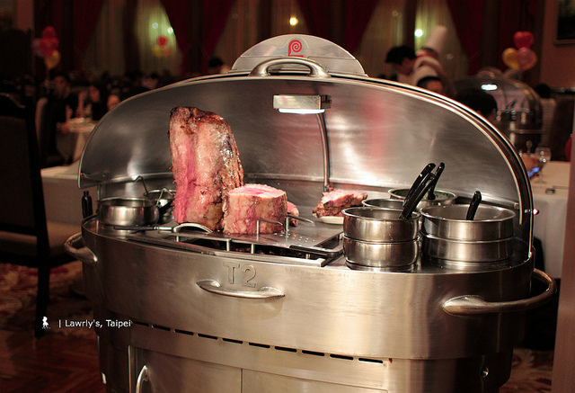 頂級經典英倫牛排體驗：勞瑞斯牛肋排餐廳